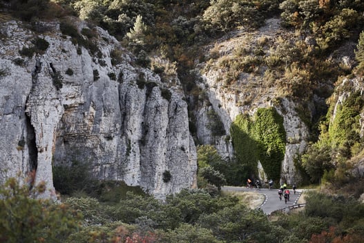 2017 Ventoux_S1 Ascent of Trois Termes through the trees and rock faces
